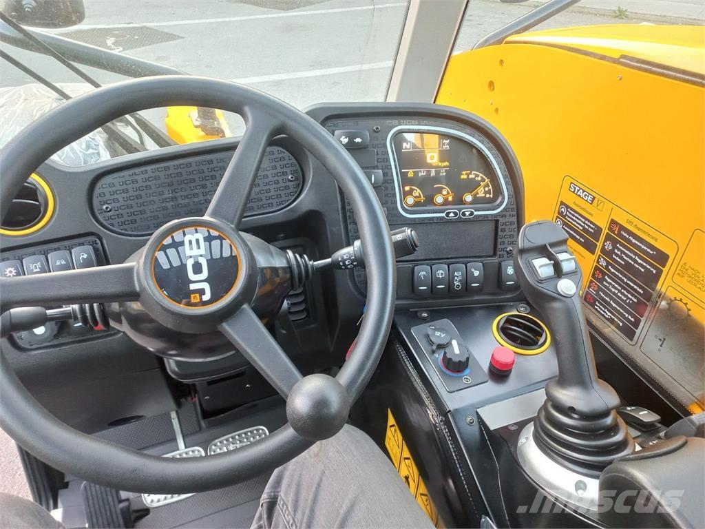 JCB AgriPlus 525-60 Sollevatori telescopici