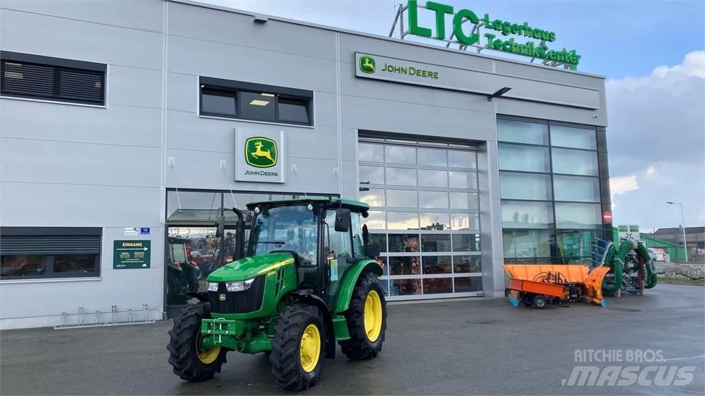 John Deere 5058E Trattori