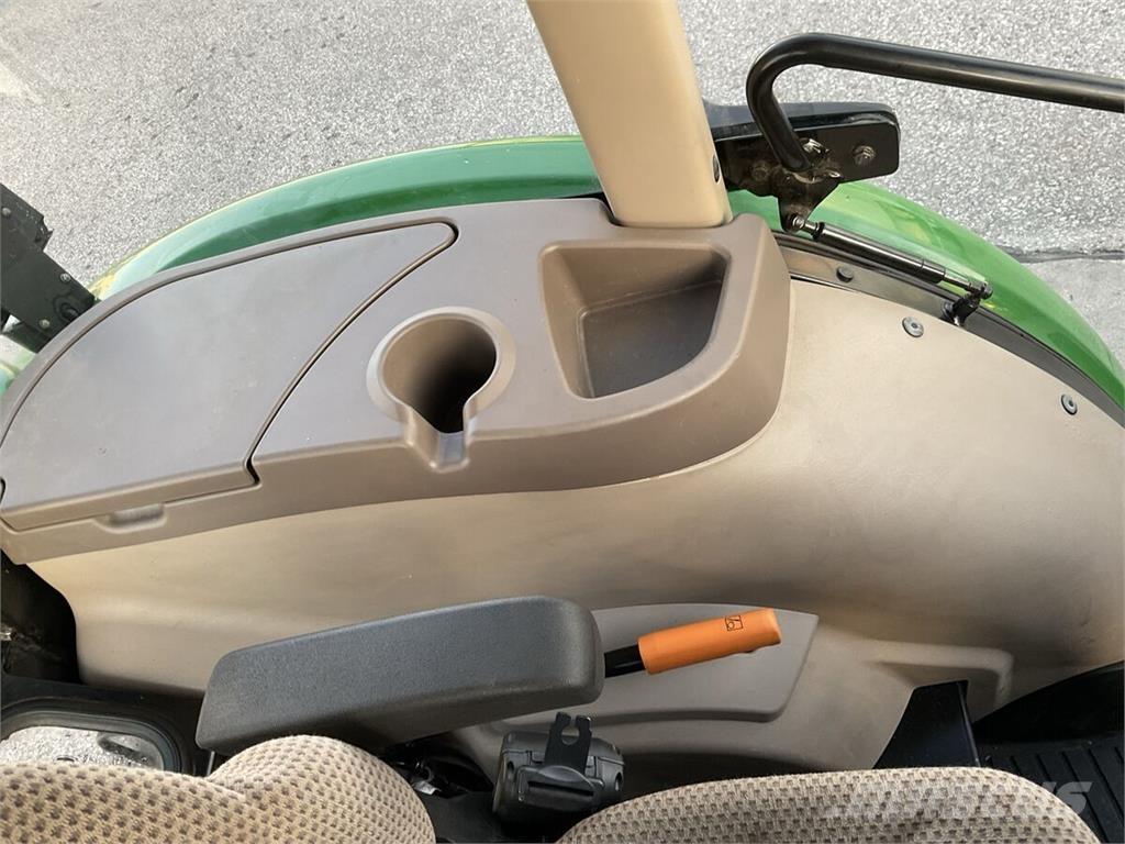 John Deere 5075E Trattori