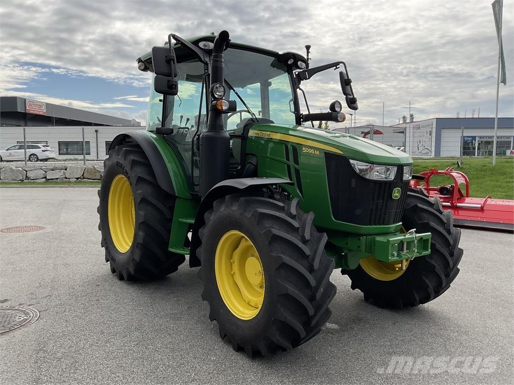 John Deere 5095M Trattori
