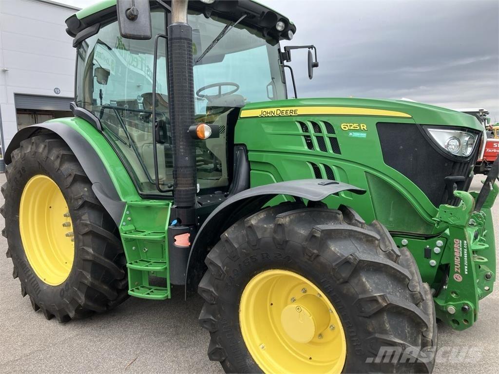 John Deere 6125R Trattori