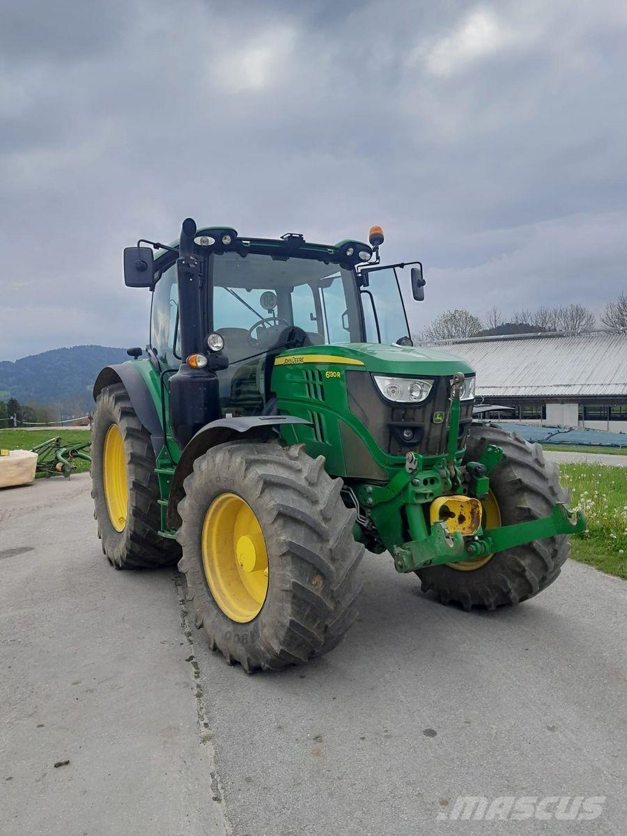 John Deere 6130R Trattori