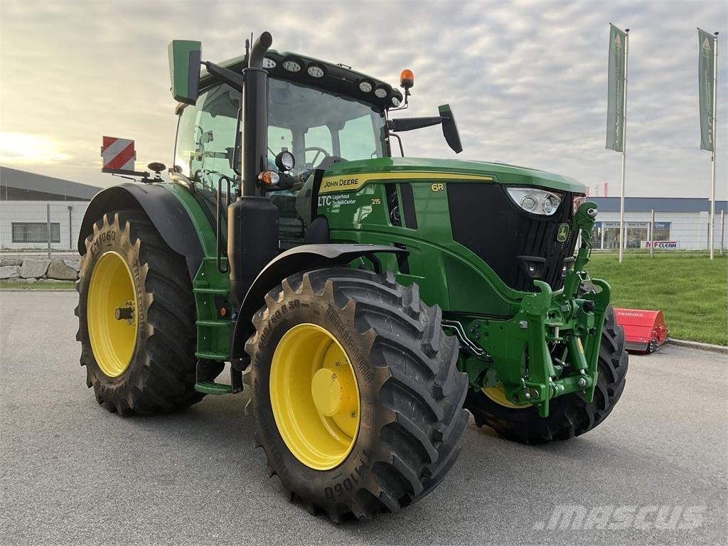 John Deere 6R 215 Trattori
