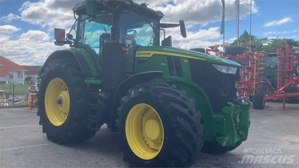 John Deere 7R 330 Trattori