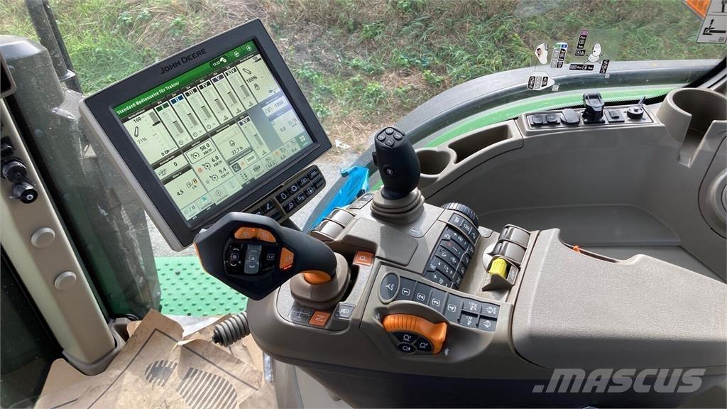 John Deere 7R330 Trattori