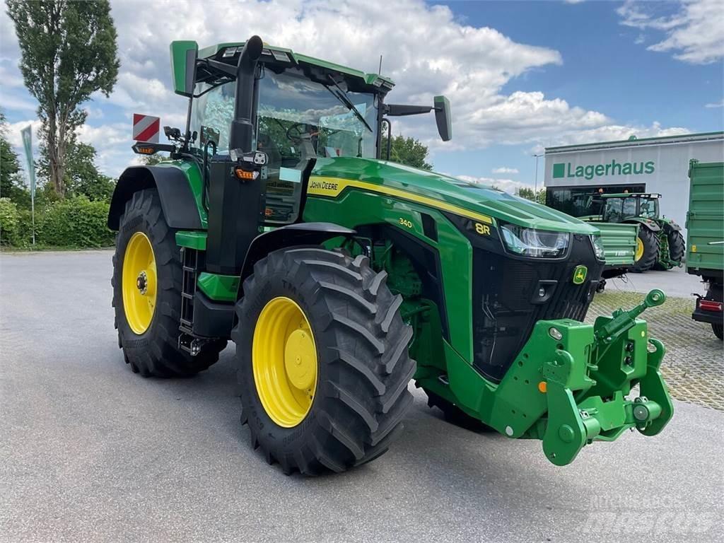 John Deere 8R340 Trattori