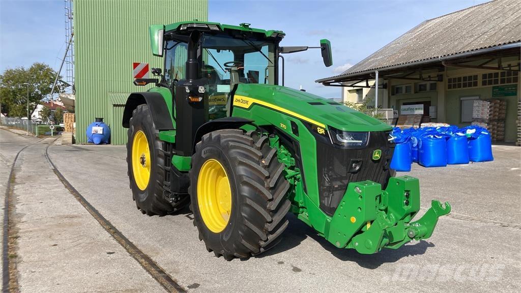 John Deere 8R370 Trattori