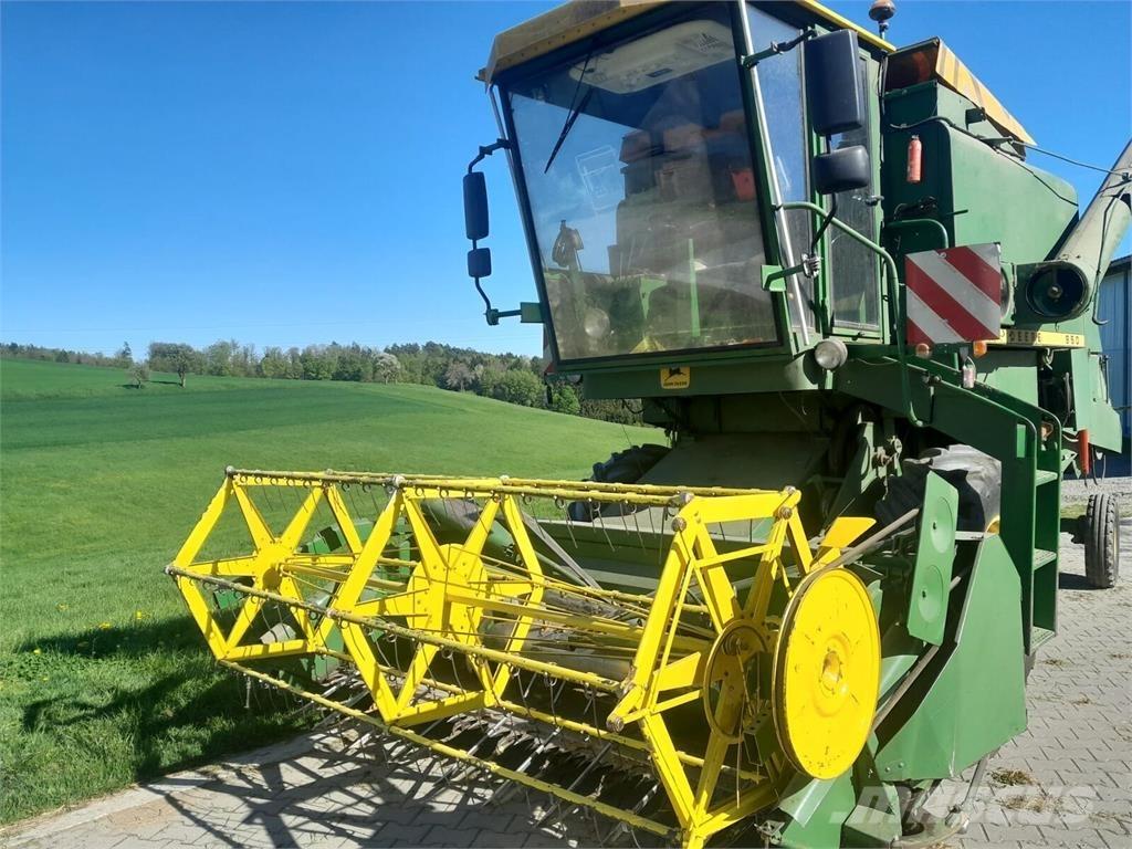 John Deere 950 Mietitrebbiatrici