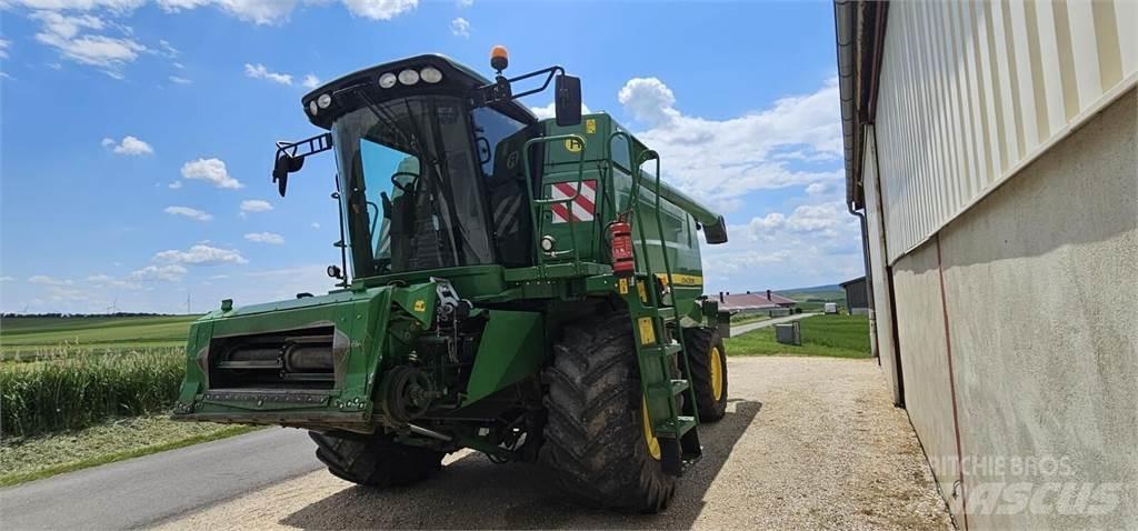 John Deere T550 Mietitrebbiatrici