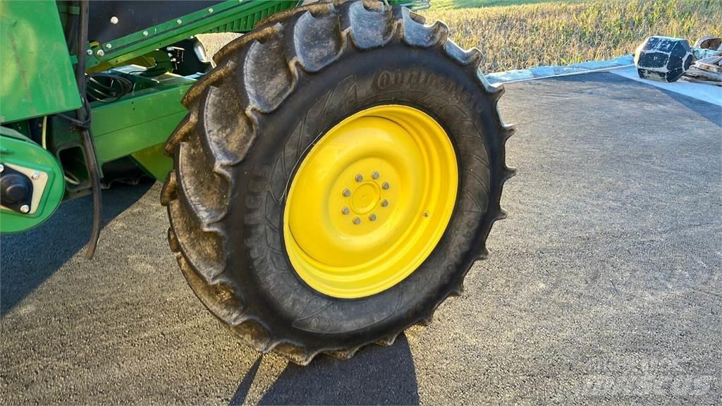 John Deere T550 HM Mietitrebbiatrici