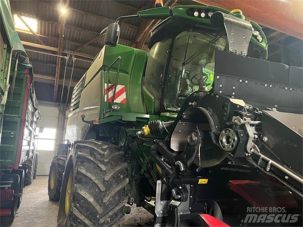 John Deere T670 Mietitrebbiatrici