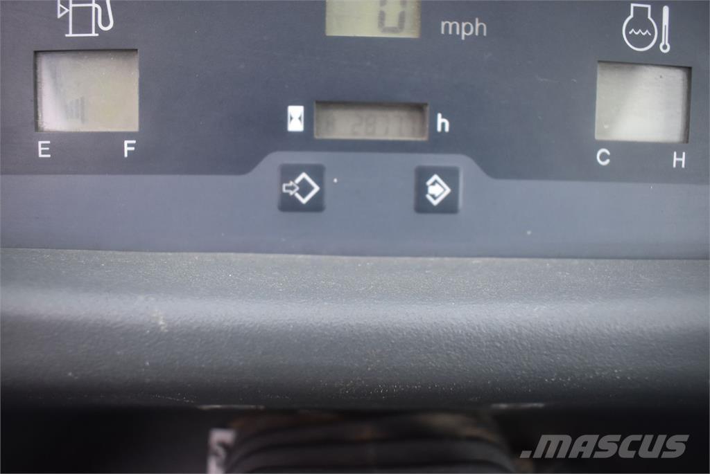 Komatsu WA70-7 Pale gommate