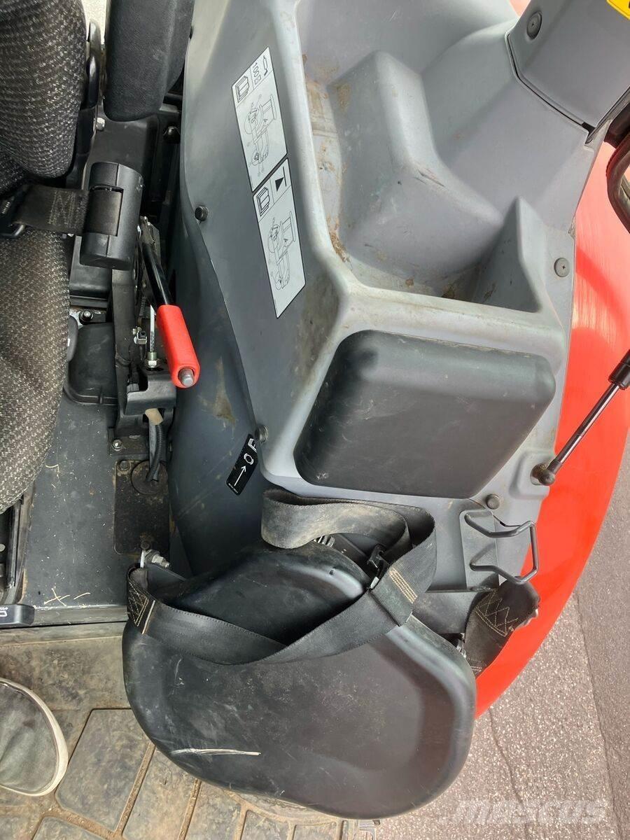 Kubota M4072 Trattori