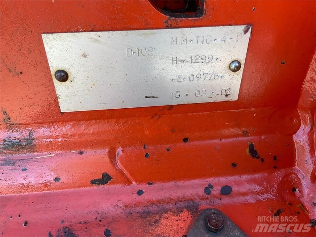 Kuhn MM 110 4T Aratri convenzionali