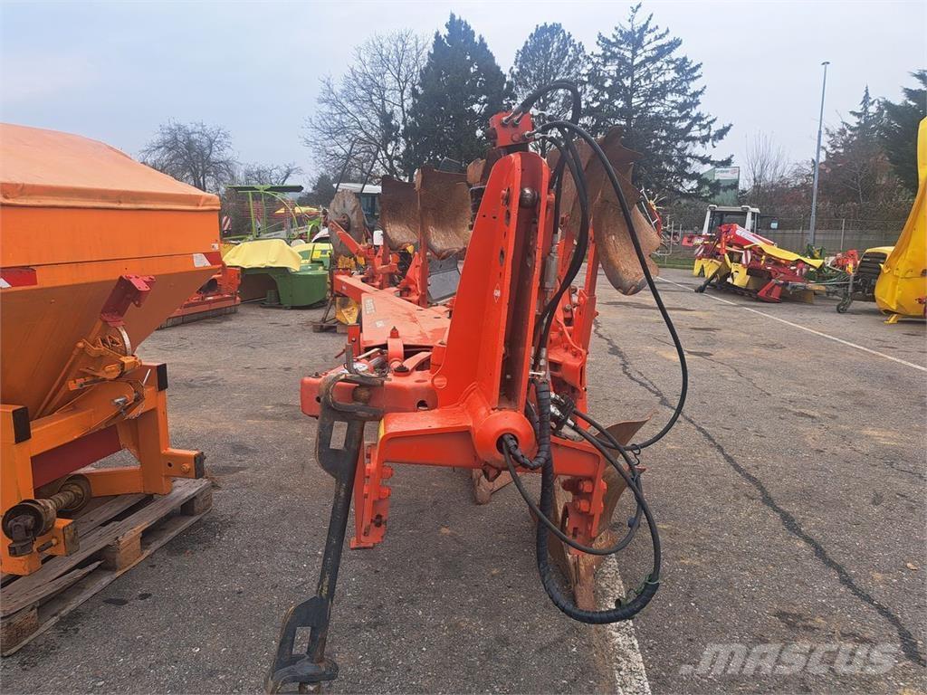 Kuhn Varimaster 123 Aratri convenzionali