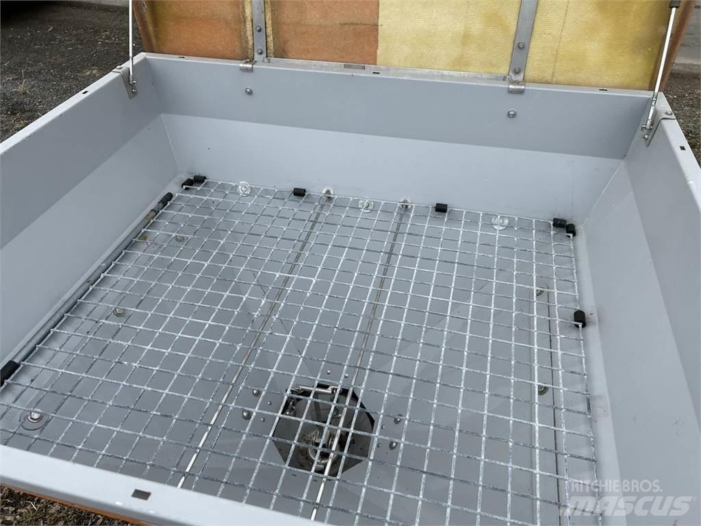  Landgut 833e Manutenzione verde e strade – Altro
