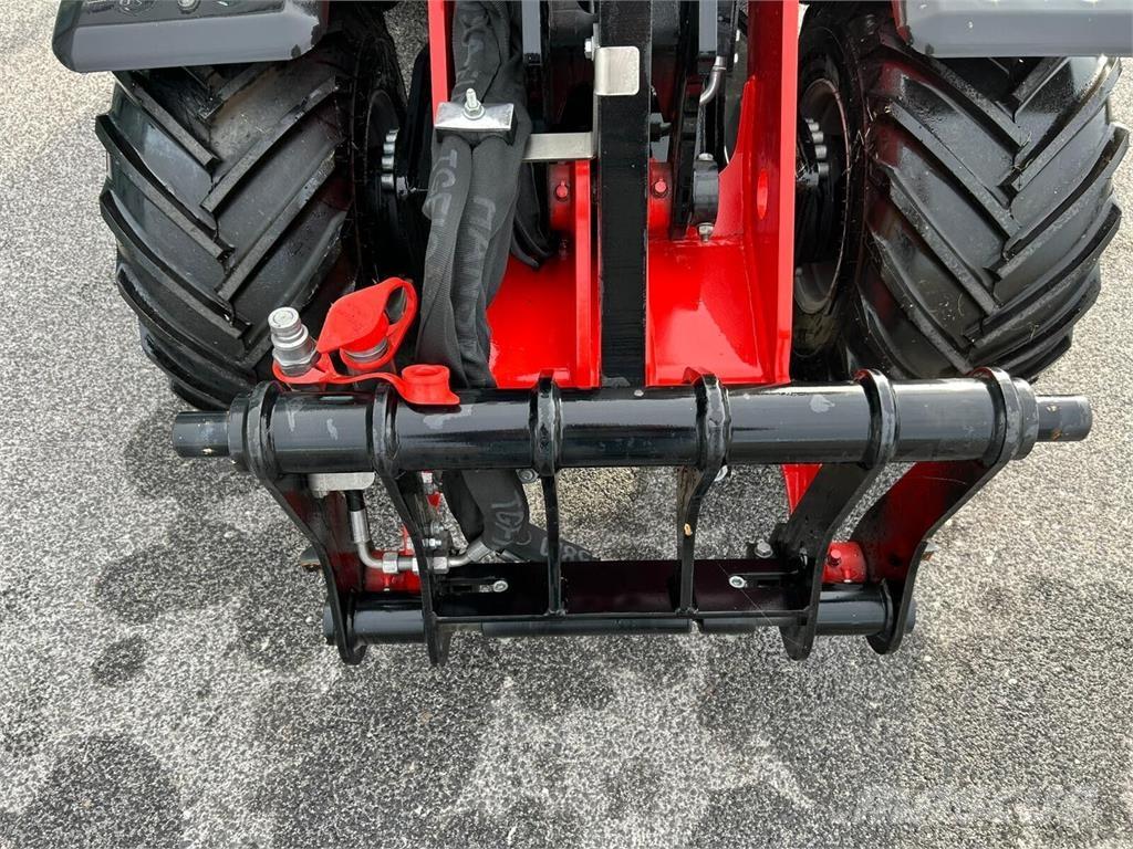 Manitou MLA2-25 Pale frontali e scavatori