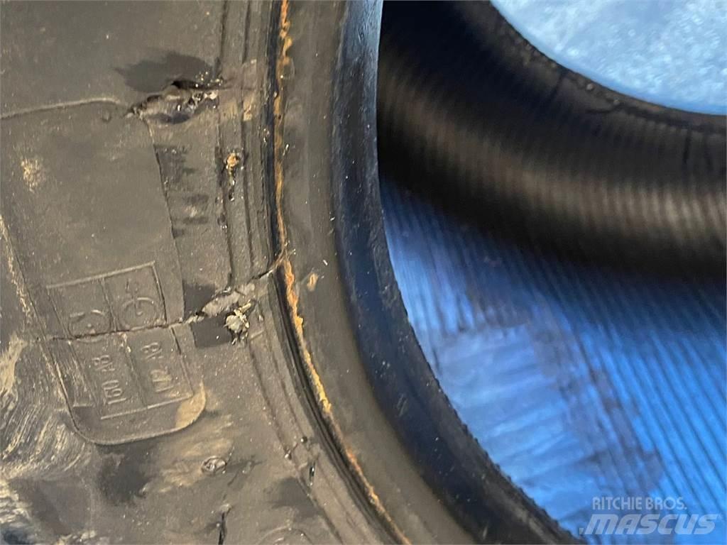 Mitas 600/40-22.5 Pneumatici, ruote e cerchioni