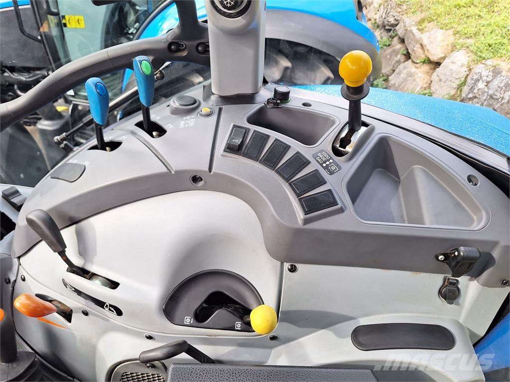 New Holland T 5.85 Trattori