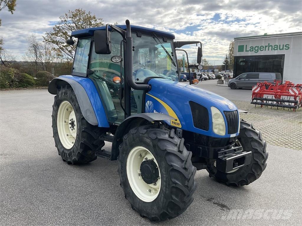 New Holland T 5030 Trattori