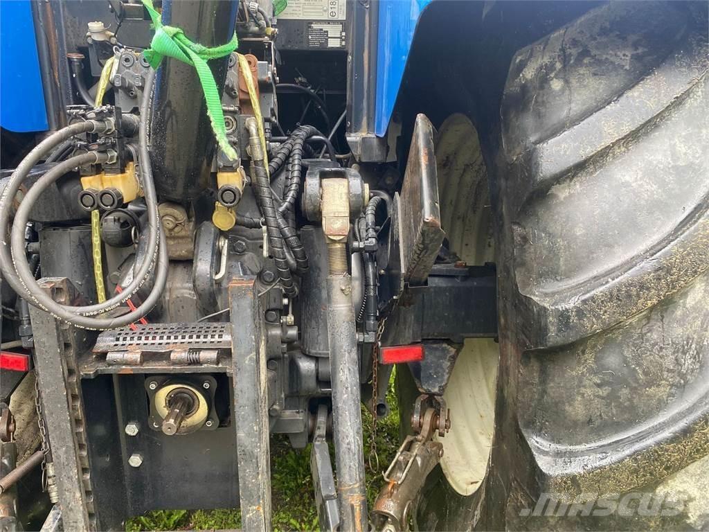 New Holland T7040 Trattori