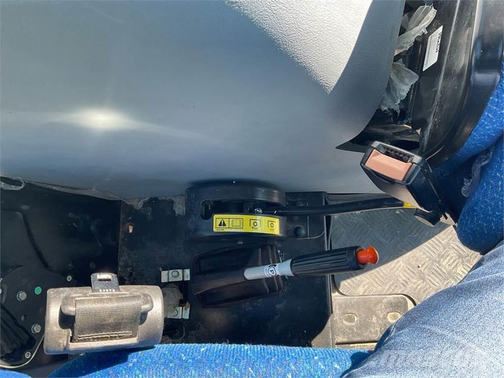 New Holland TD5.85 Trattori