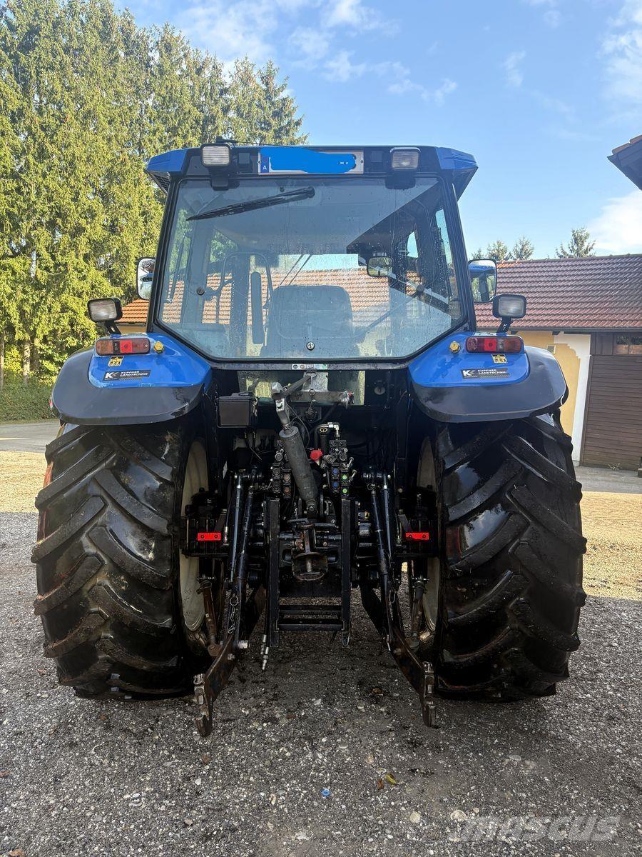 New Holland TS115 Trattori