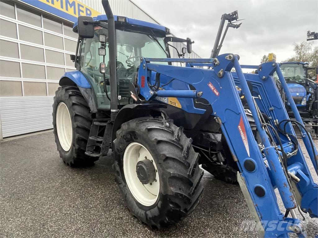 New Holland TS135A Trattori