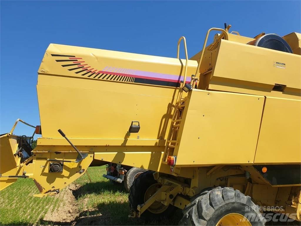New Holland TX 65 Mietitrebbiatrici