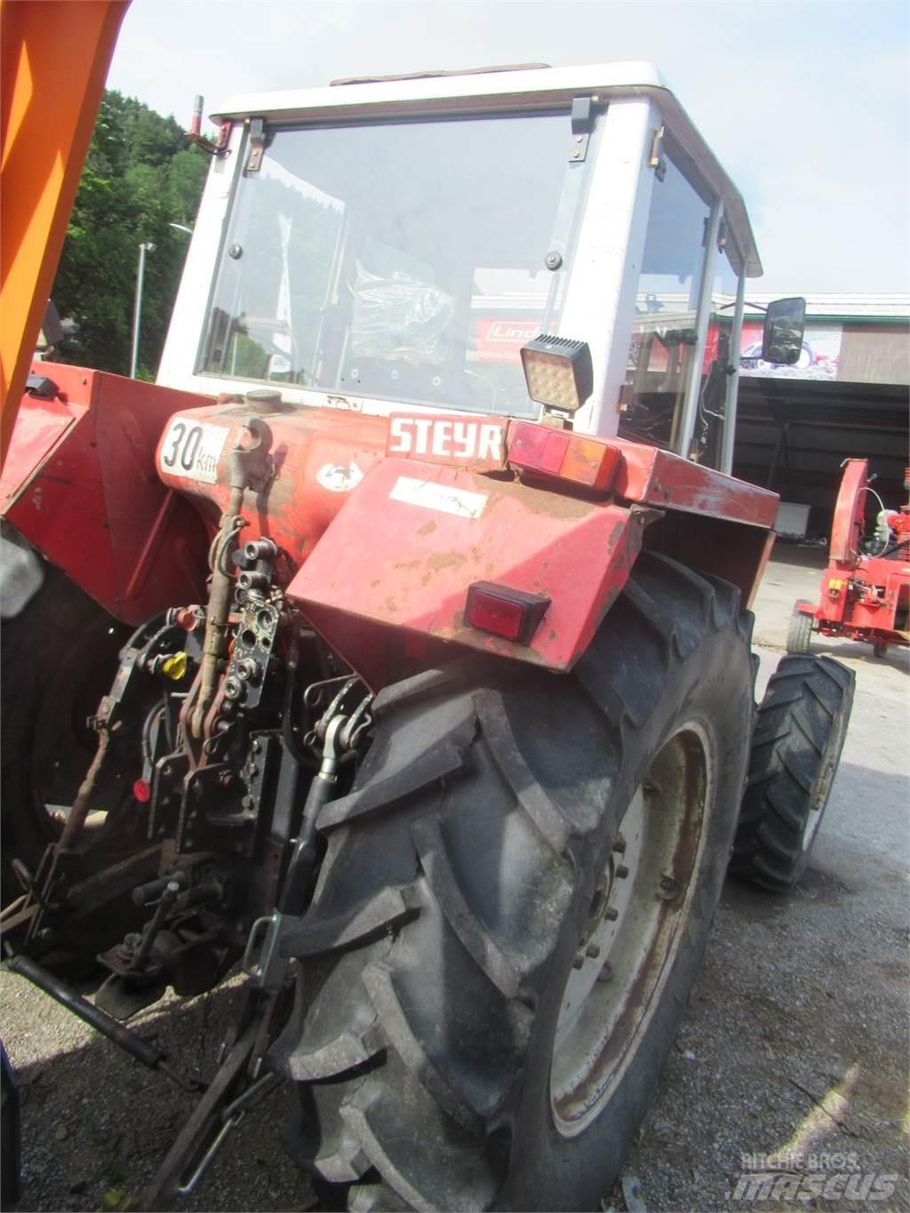 Steyr 8100 A Trattori