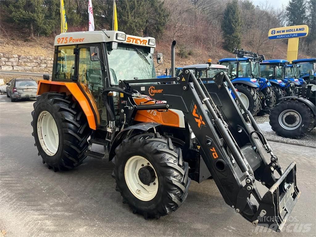 Steyr 975A Trattori