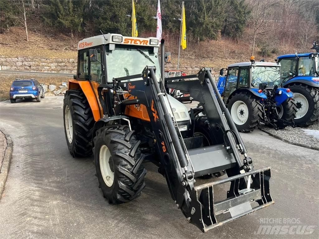 Steyr 975A Trattori