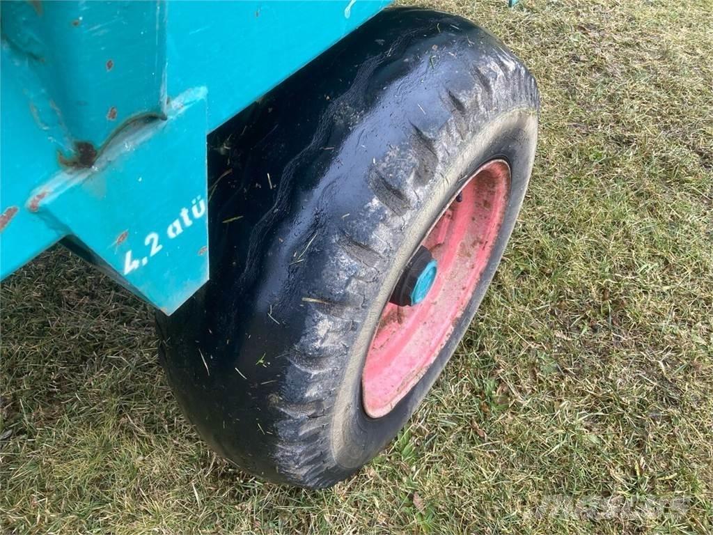 Steyr Hamster 803V Rimorchi autocaricanti