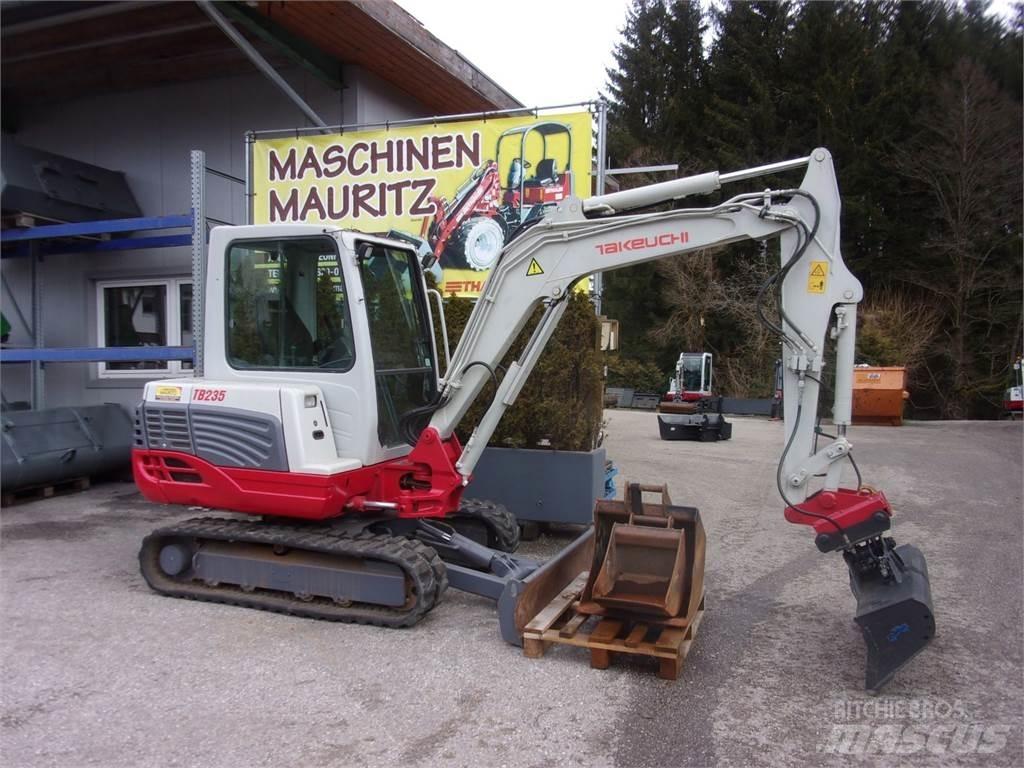 Takeuchi TB 235 Miniescavatori