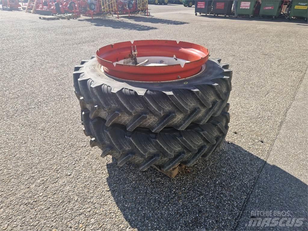 Taurus 12.4 R36 Pneumatici, ruote e cerchioni