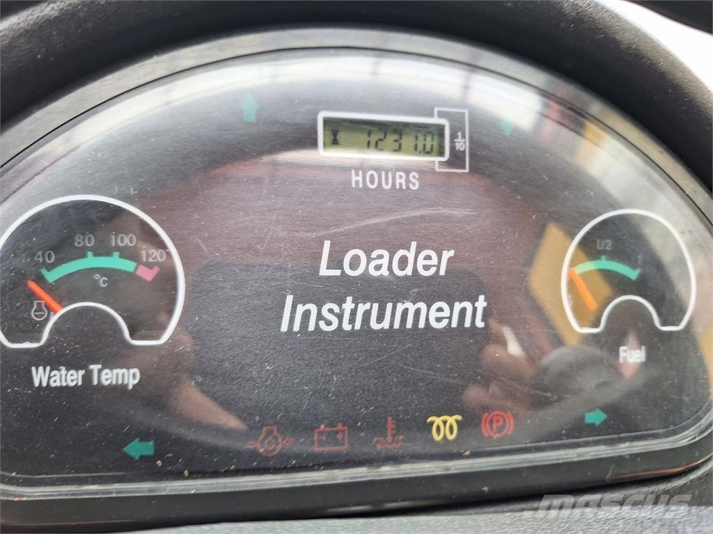 Toyo Hoflader 840 Pale frontali e scavatori