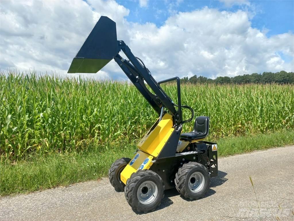  Tur Poland N520 Pale frontali e scavatori