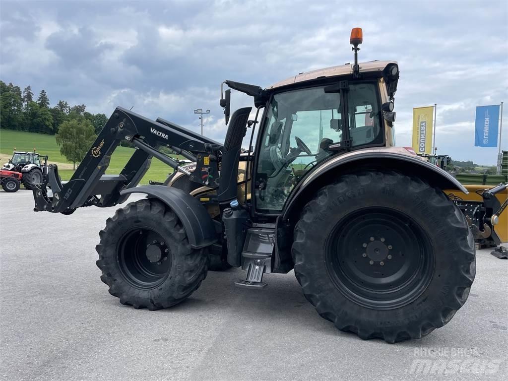 Valtra N174 HiTech Trattori