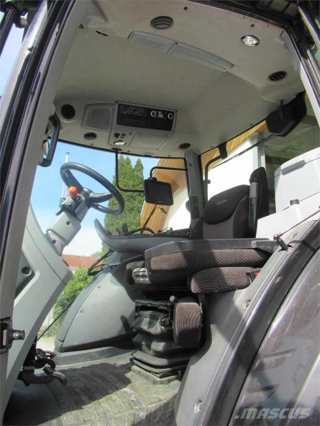 Valtra T 214D Trattori