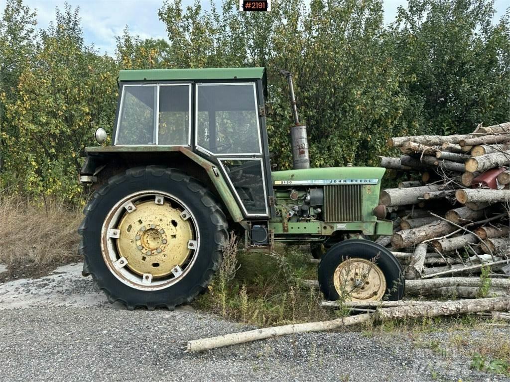 John Deere 2130 Trattori