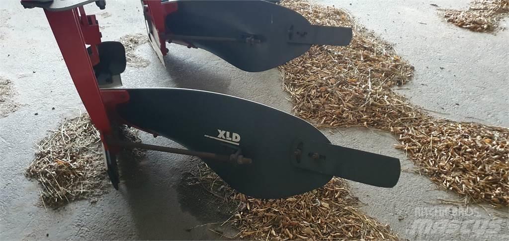 Agrolux 6SK Aratri reversibili