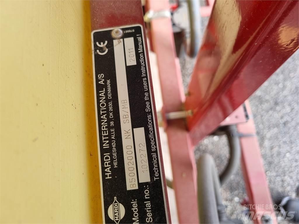 Hardi 800 Irroratrici trainate