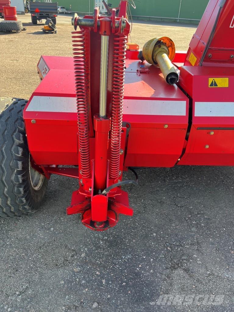 JF FCT 900 Altri macchinari per falciare e trinciare