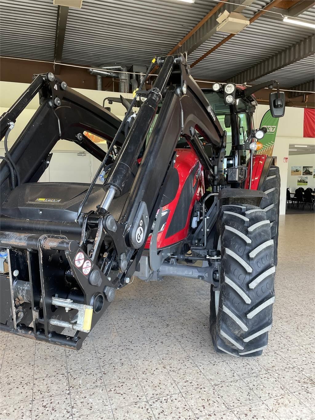 Valtra 135LH Trattori