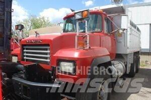 Mack RD688S Lame spazzaneve e aratri