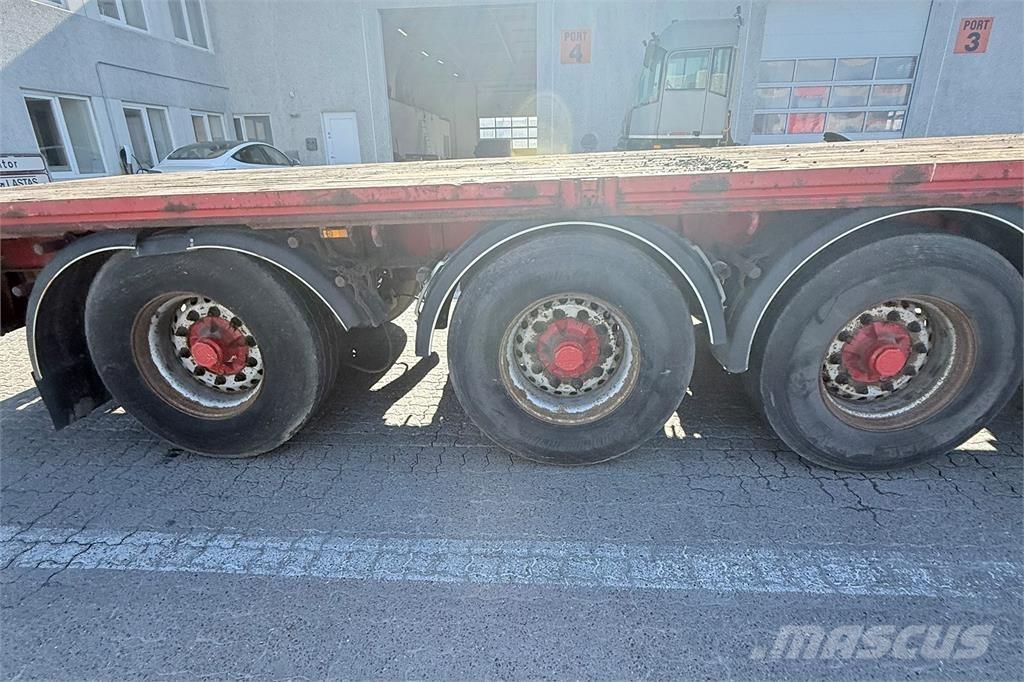 HRD 13.6 m Semirimorchio a pianale