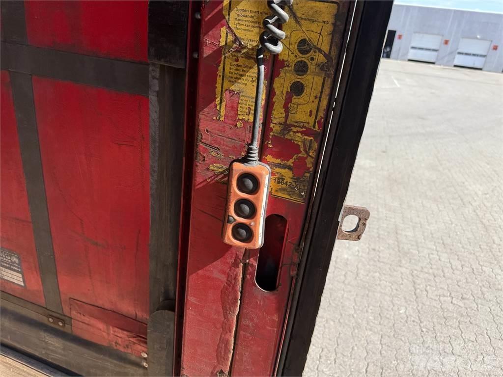 Kel-Berg D100V 34 pl. Semirimorchi tautliner
