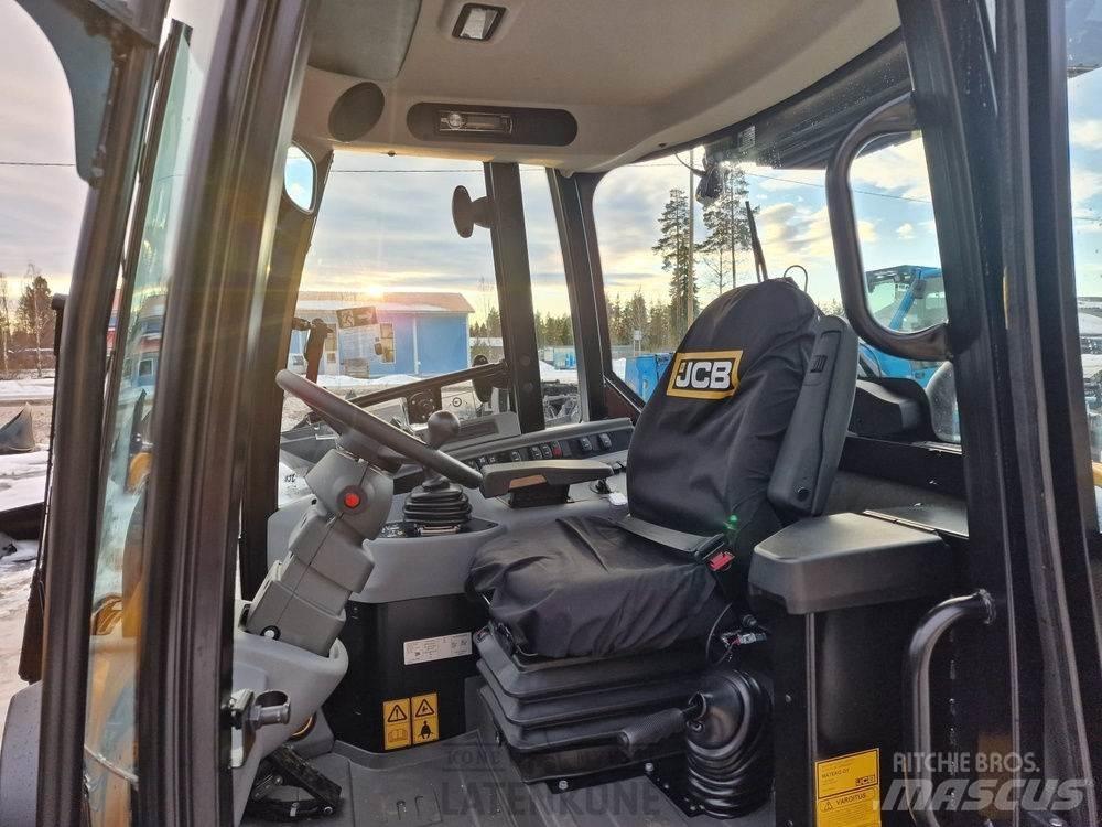 JCB 409 SV Uusi Pale gommate