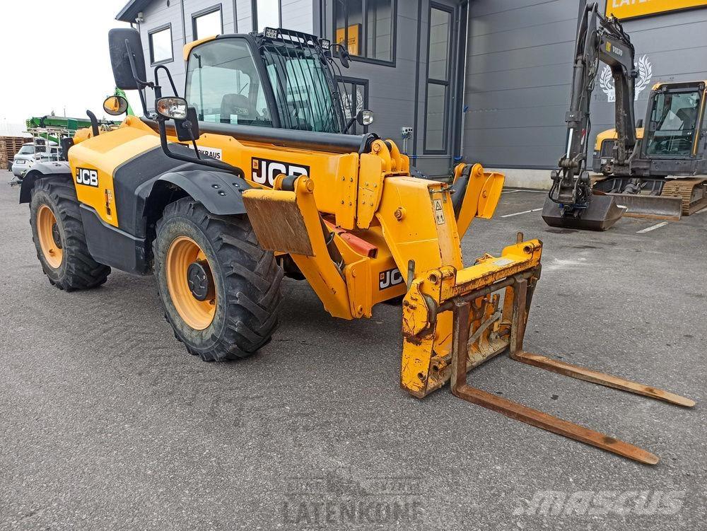 JCB 535-125 kurottaja Sollevatori telescopici