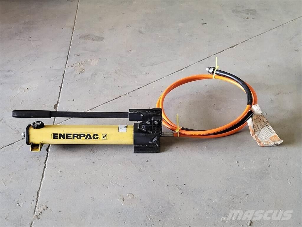  ENERPAC Pompa idraulica